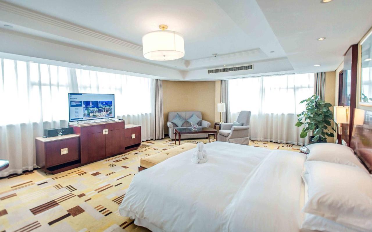 Sheraton Guiyang Hotel Екстер'єр фото