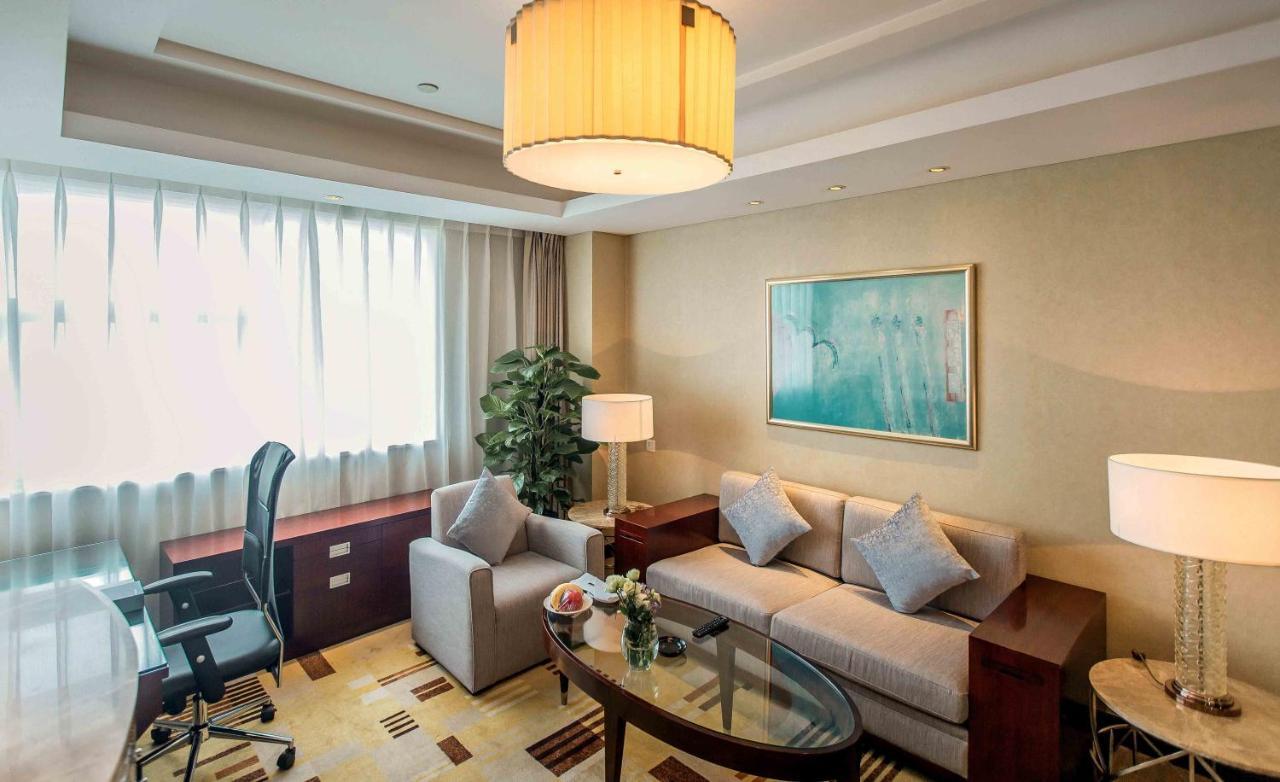 Sheraton Guiyang Hotel Екстер'єр фото